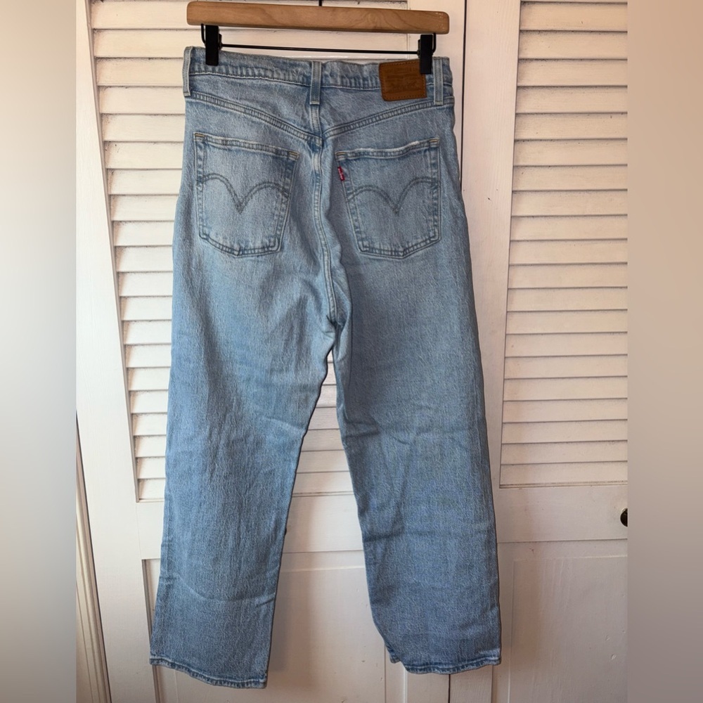 Levi’s Premium Ribcage Straight Ankle Jeans Light Wash Distressed Women’s 30 - Picture 4 of 8
